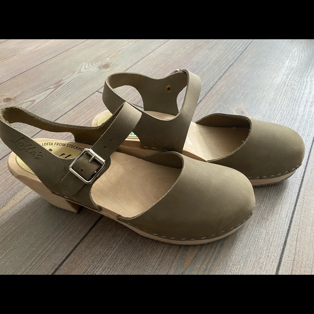 Lotta Highwood Oiled Nubuck Leather Taupe Clogs